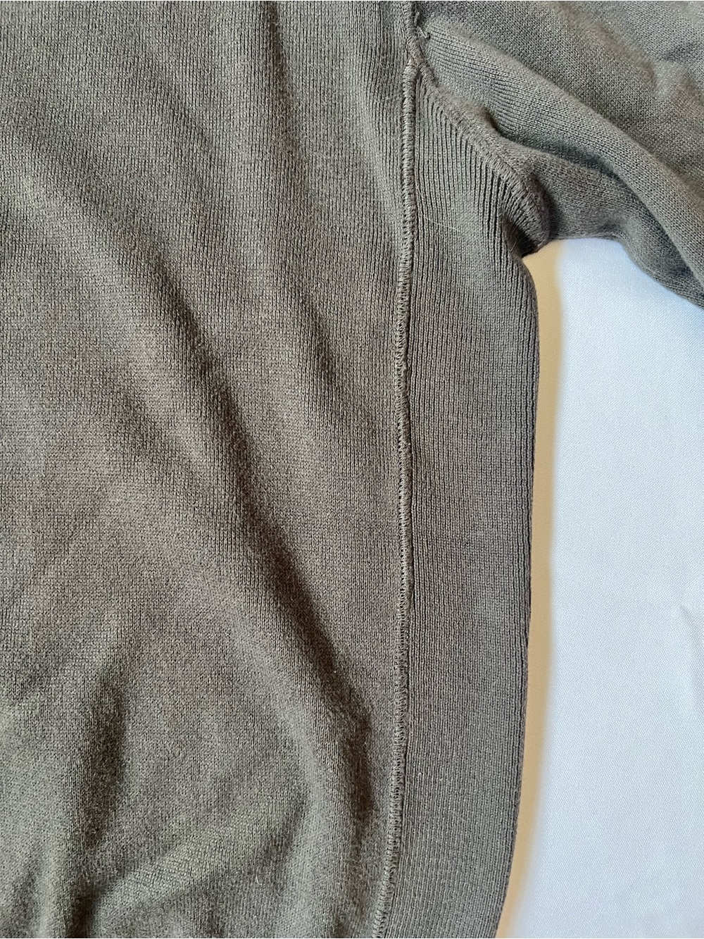 Zara Men's Crewneck Sweater in Olive - Picture 3 of 7
